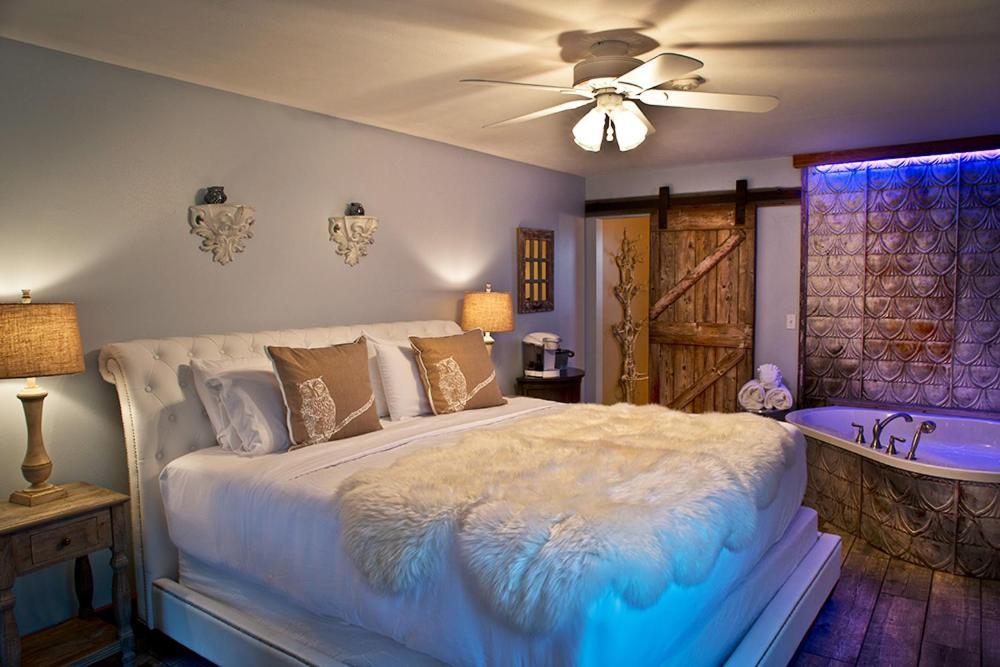 Maxwell Mansion Hotel Лейк Дженива Экстерьер фото